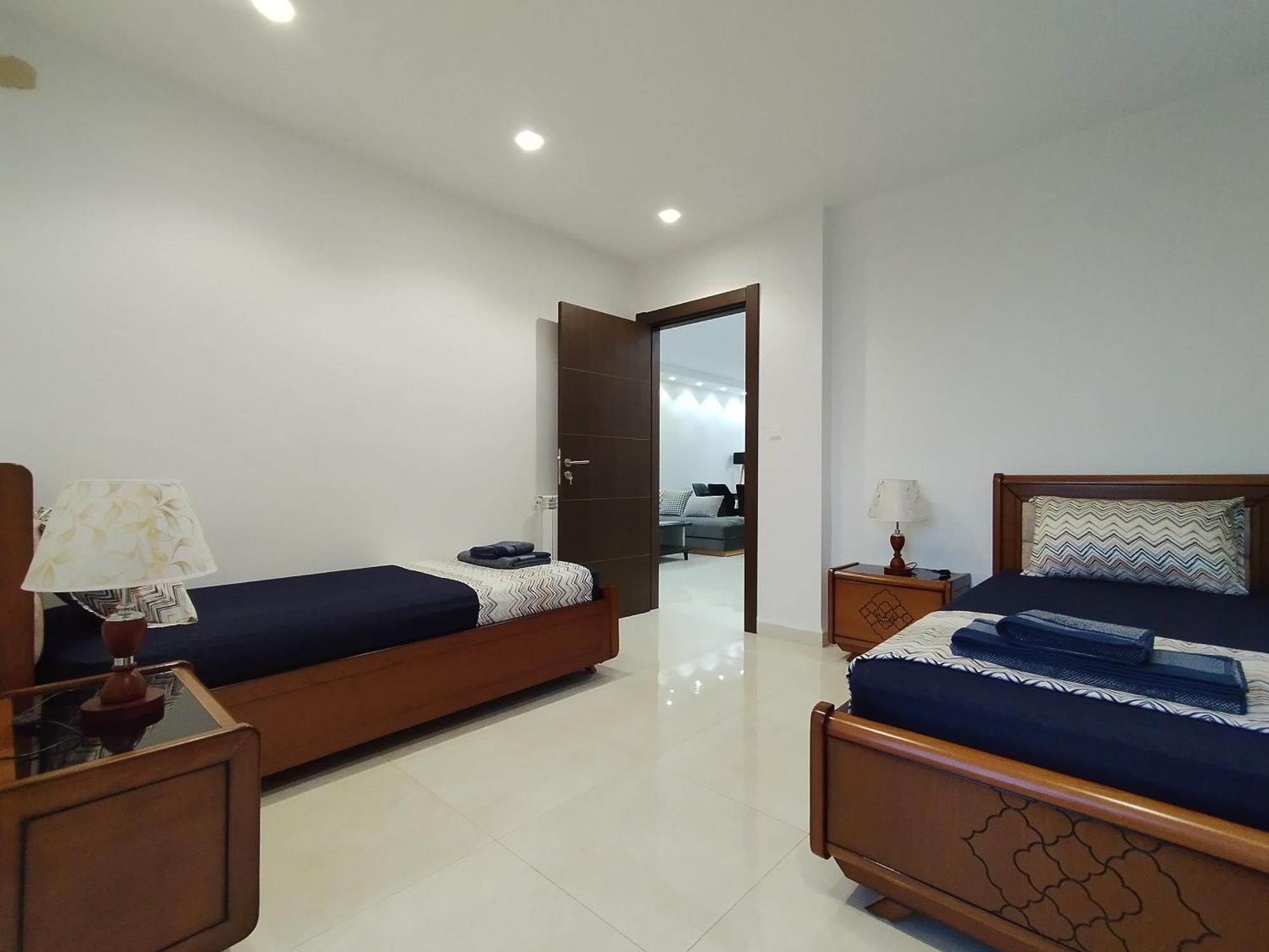 Luxueux Appartement A Tlemcen Exteriör bild