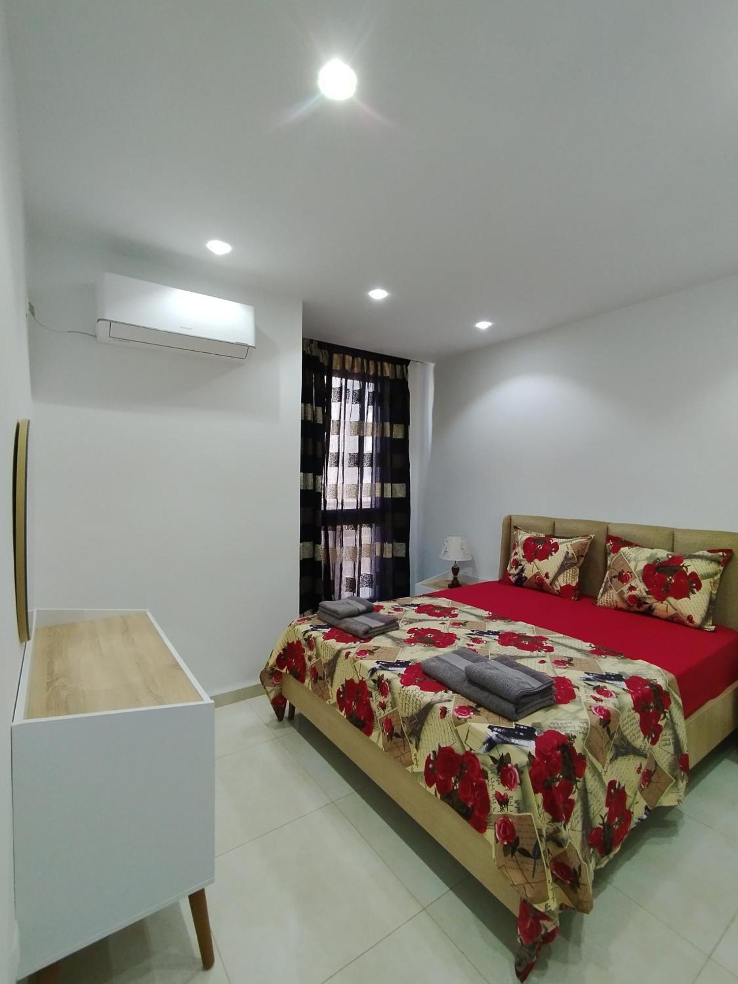 Luxueux Appartement A Tlemcen Exteriör bild