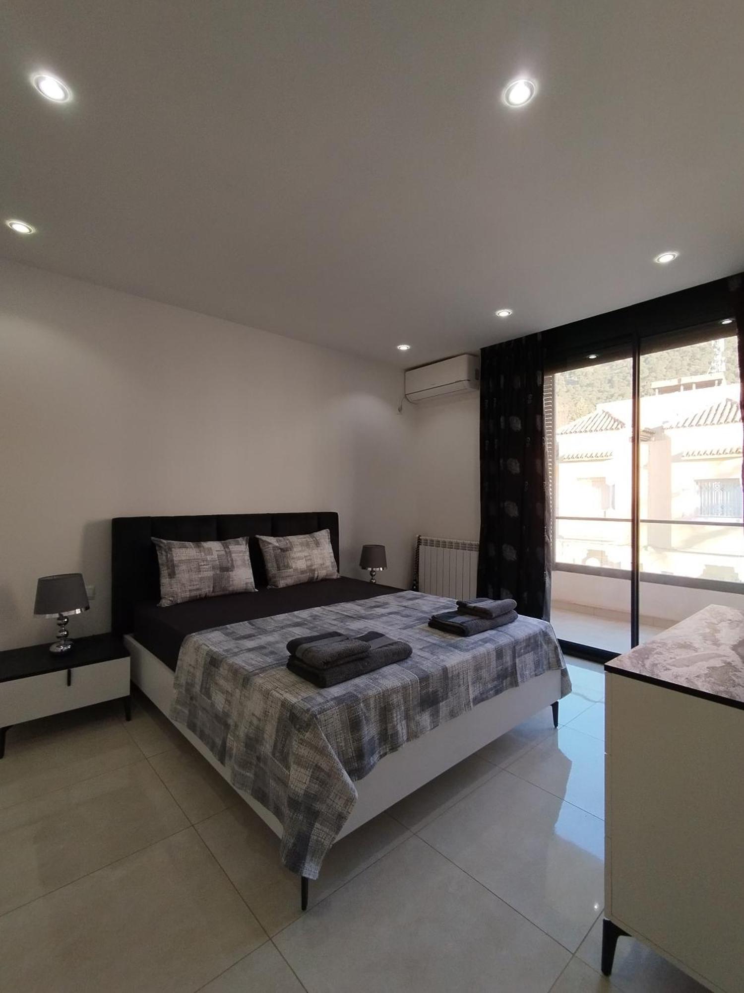 Luxueux Appartement A Tlemcen Exteriör bild